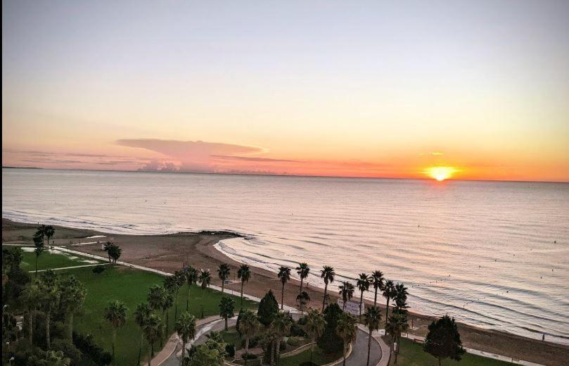Mondrian Magic World - Sea View First Line Of The Beach Oropesa del Mar Eksteriør billede